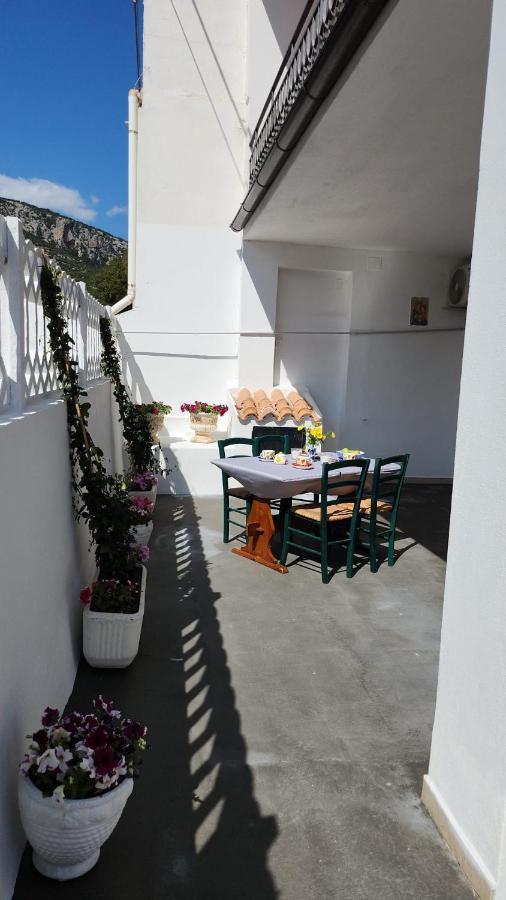 Zose - Casa Al Mare Διαμέρισμα Cala Gonone Εξωτερικό φωτογραφία